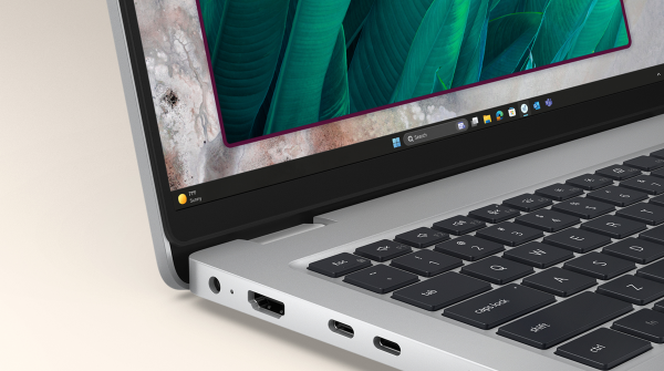 Zbliżenie na port USB-C